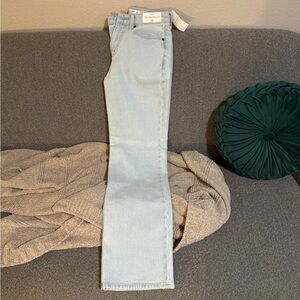 Abercrombie & Fitch Light Wash Straight Leg Jeans